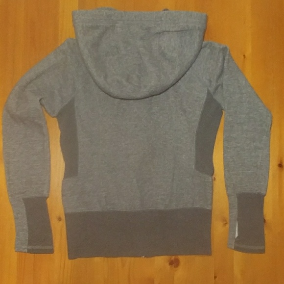 *SOLD* GUC GREY HOODIE SWEATSHIRT - Picture 4 of 8